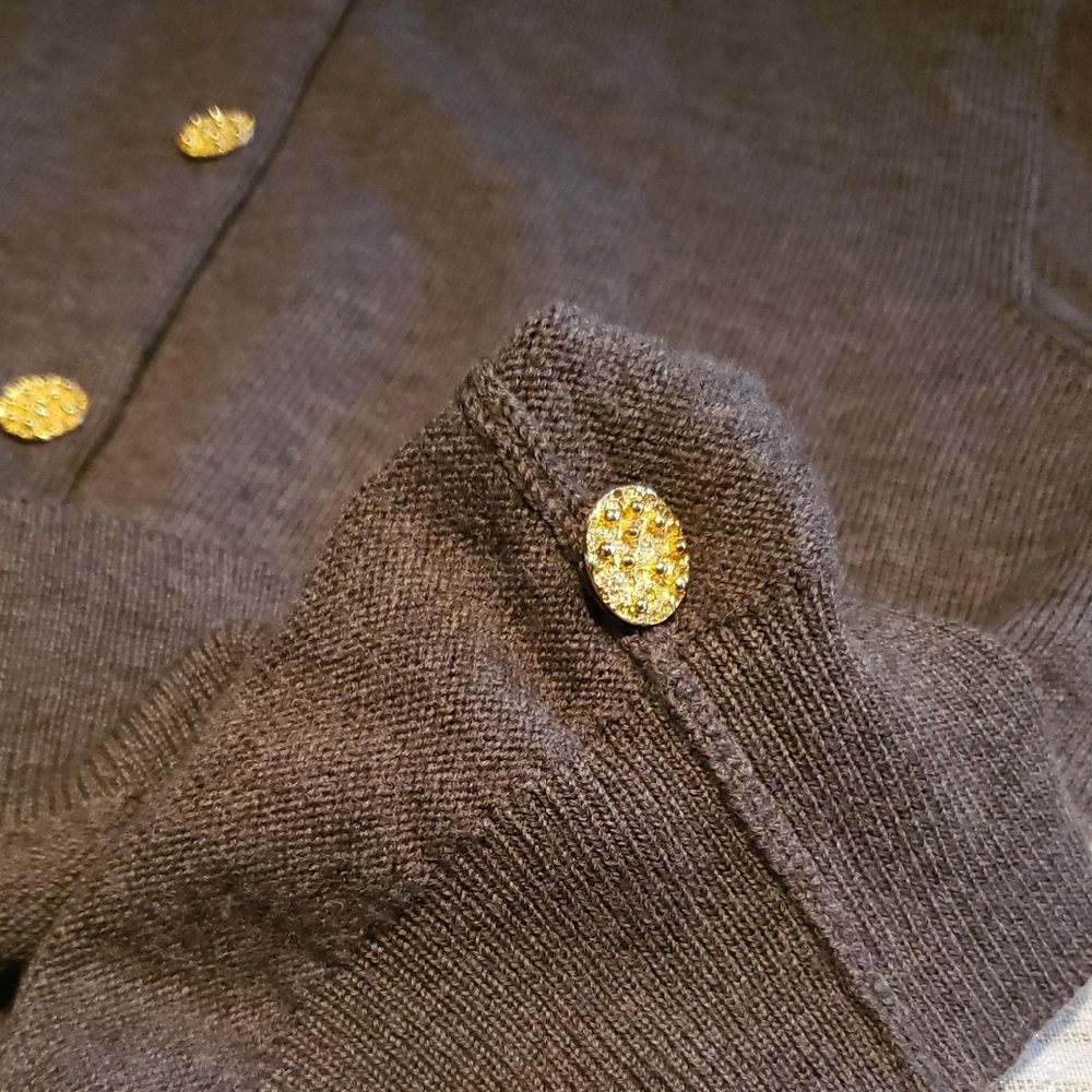 Burberry Vintage Women's 100% Merino Wool Cardigan Sweater with Gold Buttons - Picture 7 of 14